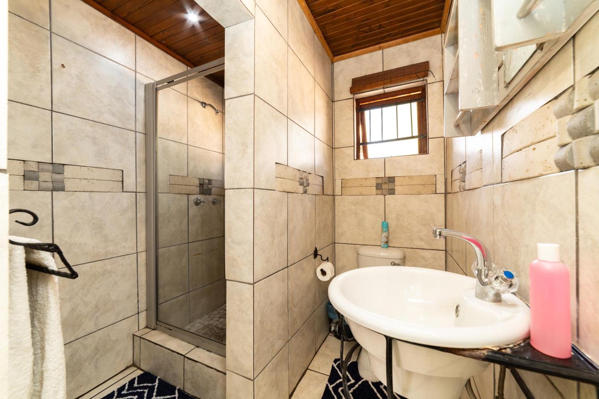 Thatch Haven Guesthouse Центурион Экстерьер фото